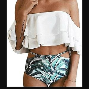 Small Sexy Floral Print Ruffles Cold Shoulder Swimwear Bikini Set Green White